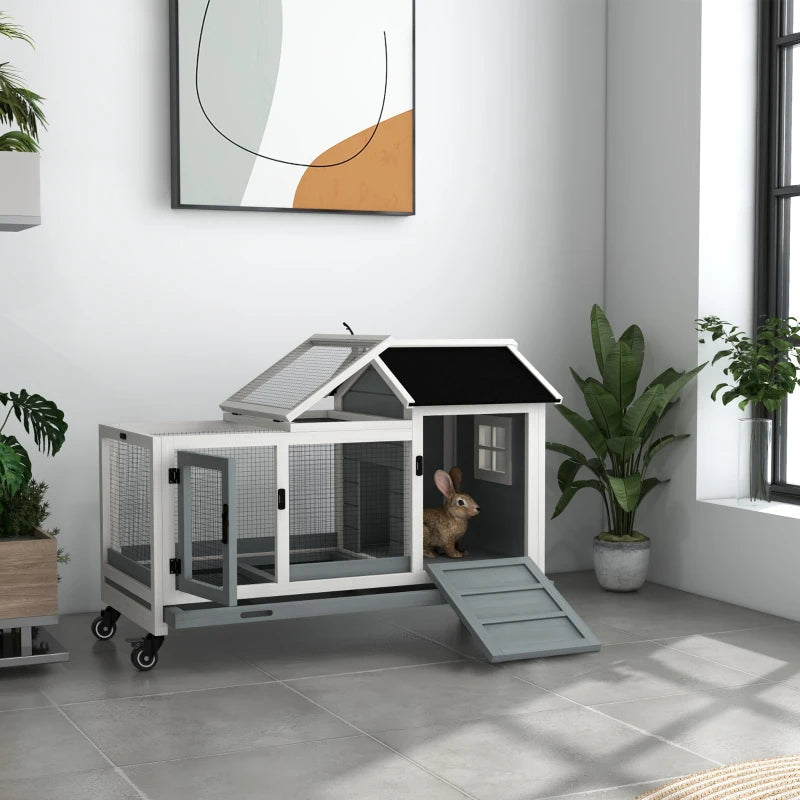 EasyGlide™ | 2-Story Small Animal Hutch with Pull-Out Tray