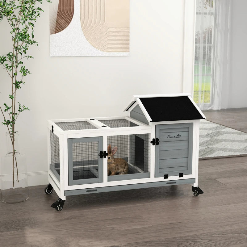 EasyGlide™ | 2-Story Small Animal Hutch with Pull-Out Tray